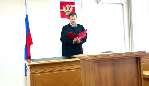 Пассажир отсудил у S7 почти 200 тысяч рублей из-за опоздания на пересадку в Китае Пассажир отсудил у S7 почти 200 тысяч рублей из-за опоздания на пересадку в Китае