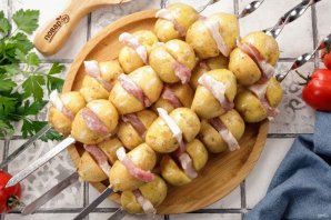 Шашлык из картофеля Шашлык из картофеля