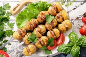 Шашлык из картофеля Шашлык из картофеля