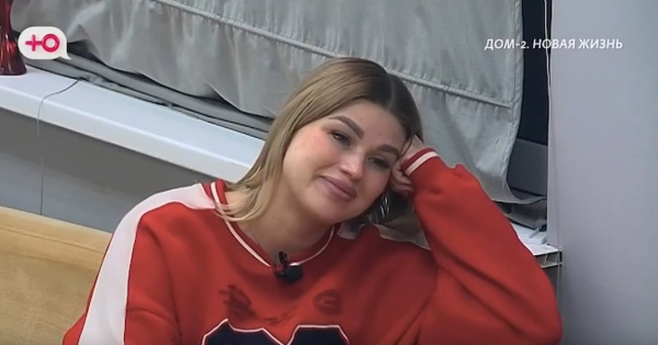 Настя Ромашова мечтает сделать детский уголок уютным, как в комнате у Салибековых Настя Ромашова мечтает сделать детский уголок уютным, как в комнате у Салибековых