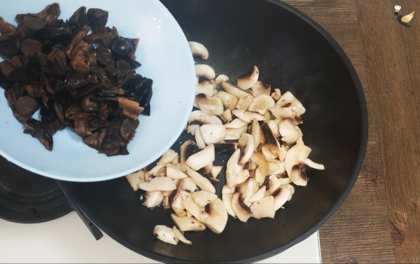 Готовлю капусту &laquo;по-польски&raquo;, получается очень вкусно. Семье понравилось, съели все сразу и остались довольны. Делюсь рецептом