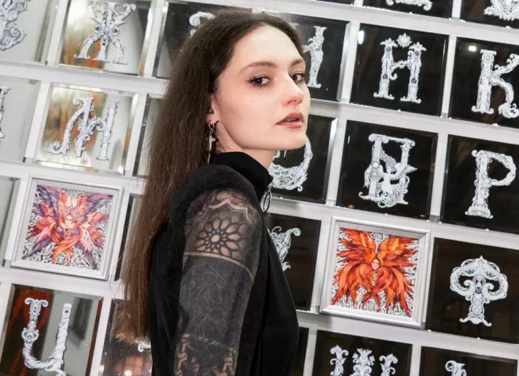 «В 16 лет я ушла из дома»: Мария Михалкова‑Кончаловская — о знаменитой семье, новом возлюбленном и отношениях с Любовью Толкалиной
«В 16 лет я ушла из дома»: Мария Михалкова‑Кончаловская — о знаменитой семье, новом возлюбленном и отношениях с Любовью Толкалиной