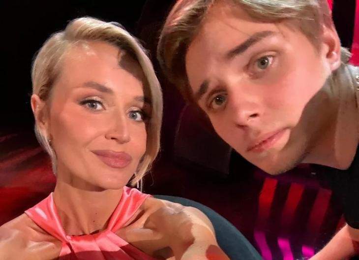 Полина Гагарина растрогала поклонников поздравлением сына Андрея с 19‑летием
Полина Гагарина растрогала поклонников поздравлением сына Андрея с 19‑летием