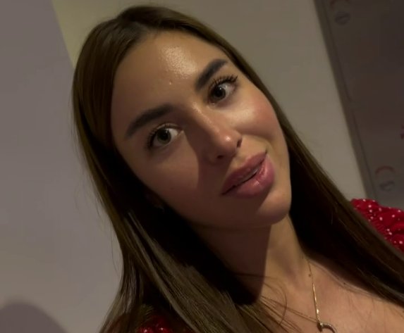 Евгения Дорожкина сообщила, что осталась без жилья из-за квартиранта Евгения Дорожкина сообщила, что осталась без жилья из-за квартиранта