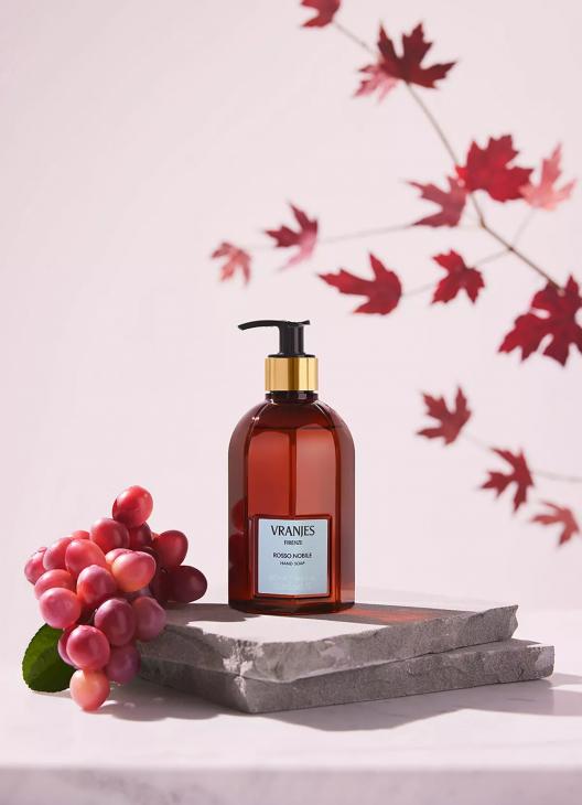 
                Инновации, коллаборации и награды: дайджест beauty-новостей            
