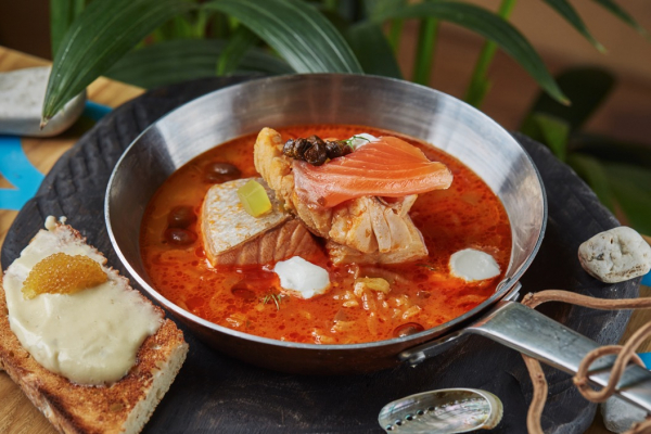 Рыбная солянка &ndash; сытно, горячо, ароматно и вкусно, как у мамы.