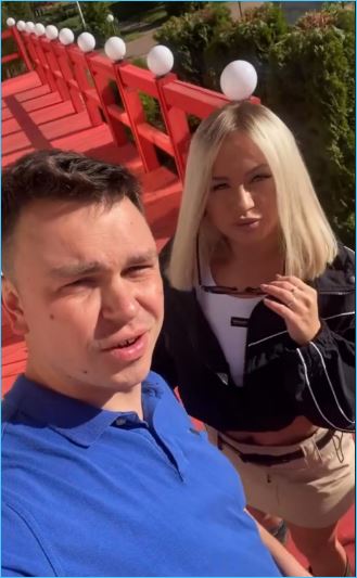 Алексей Безус нашел жилье для любимого фотографа Элины Рахимовой Алексей Безус нашел жилье для любимого фотографа Элины Рахимовой