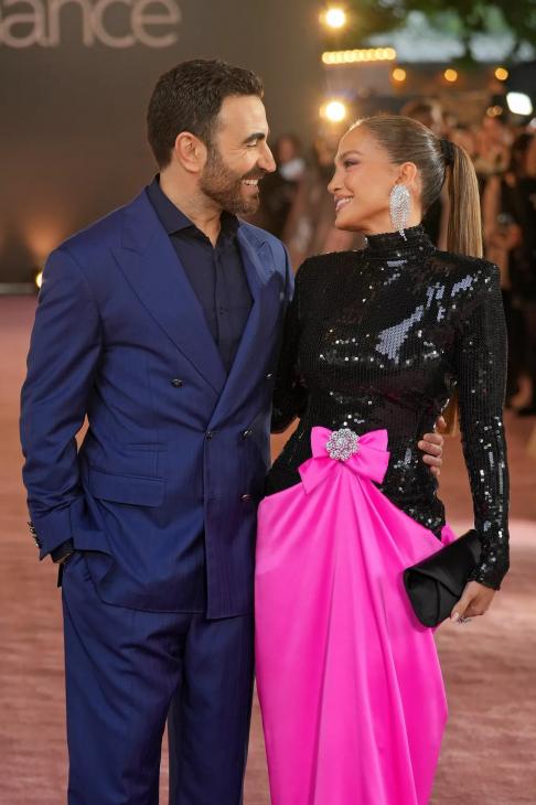 
                Служебный роман: Дженнифер Лопес увлечена коллегой по экрану Бреттом Голдстином            