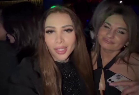 Клавдия Безверхова устала от тусовок с Вероникой Гракович Клавдия Безверхова устала от тусовок с Вероникой Гракович