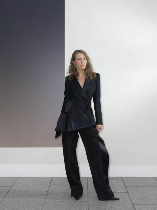 «Простой, да не простой»: Ксения Собчак в total-black на ужине Dior в Париже
«Простой, да не простой»: Ксения Собчак в total-black на ужине Dior в Париже