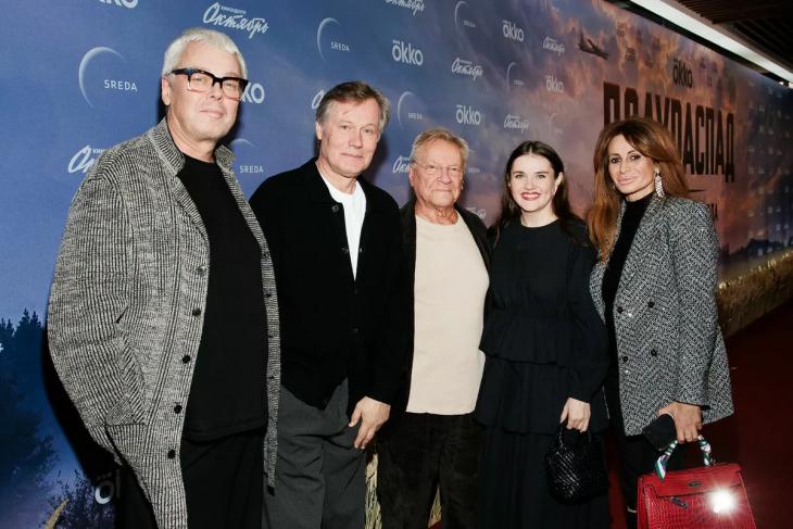 
                Анна Михалкова, Екатерина Вилкова, Алексей Макаров на светской премьере сериала &laquo;Полураспад&raquo;            