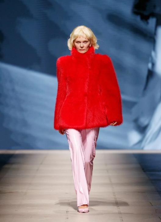 От кампейна с Пэрис Хилтон до показа с Еленой Кулецкой: дайджест fashion-новостей
От кампейна с Пэрис Хилтон до показа с Еленой Кулецкой: дайджест fashion-новостей