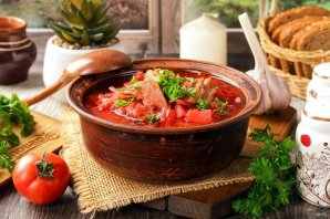 Борщ классический с говядиной Борщ классический с говядиной