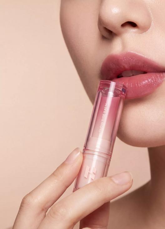 От юбилейных лимиток до спортивных коллабораций: дайджест beauty-новостей
От юбилейных лимиток до спортивных коллабораций: дайджест beauty-новостей