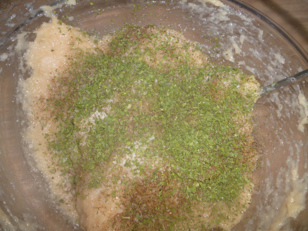 &laquo;Кексы&raquo; из куриной грудки вместо надоевших котлет. Вкусно, полезно и не навредит фигуре. И домашним понравится.