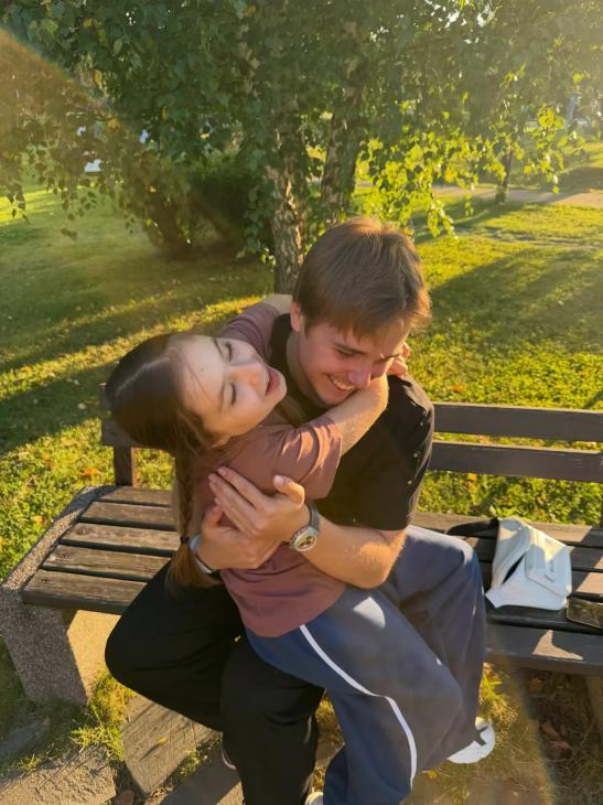 Полина Гагарина растрогала поклонников поздравлением сына Андрея с 19‑летием
Полина Гагарина растрогала поклонников поздравлением сына Андрея с 19‑летием