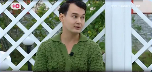 Антону Беккужеву смешно смотреть на состязание Гракович и Рахимовой на поляне