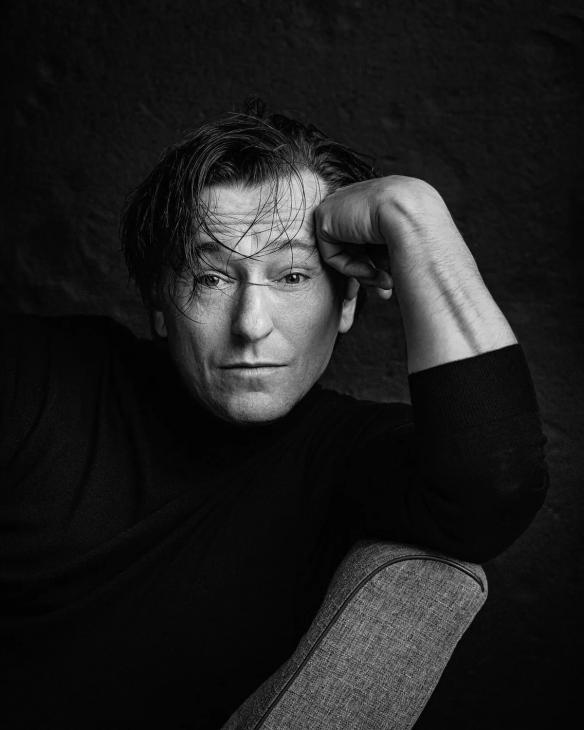 Сергей Безруков: «Опасна не развлекательность, а художественная трусость»
Сергей Безруков: «Опасна не развлекательность, а художественная трусость»
