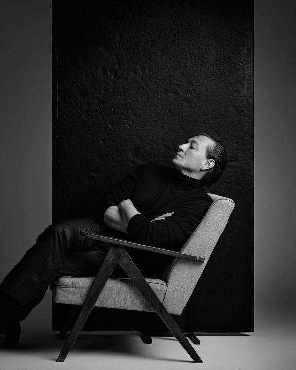 Сергей Безруков: «Опасна не развлекательность, а художественная трусость»
Сергей Безруков: «Опасна не развлекательность, а художественная трусость»