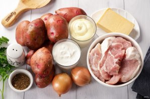 Картошка с мясом и сыром в духовке