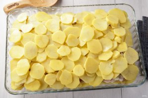 Картошка с мясом и сыром в духовке