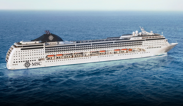 Лайнер MSC Opera не успел в итальянский порт к началу круиза