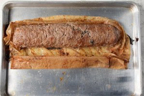 Мясной рулет с грибами