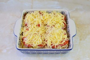 Мясо по-французски с картофелем и помидорами Мясо по-французски с картофелем и помидорами