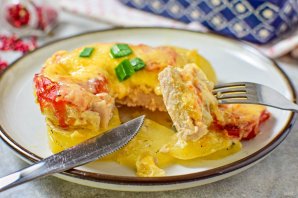 Мясо по-французски с картофелем и помидорами Мясо по-французски с картофелем и помидорами