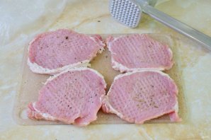 Мясо по-французски с картофелем и помидорами Мясо по-французски с картофелем и помидорами