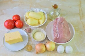 Мясо по-французски с картофелем и помидорами Мясо по-французски с картофелем и помидорами