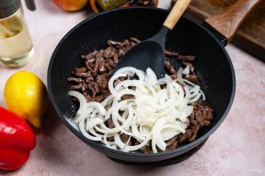 Пражский салат с говядиной