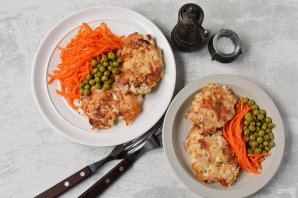 Рубленые куриные котлеты с сыром Рубленые куриные котлеты с сыром