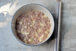 Рубленые куриные котлеты с сыром Рубленые куриные котлеты с сыром