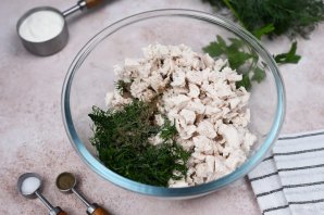 Салат с грибами и курицей Салат с грибами и курицей