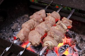 Шашлык из свинины с луком