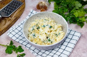Сырный салат классический Сырный салат классический